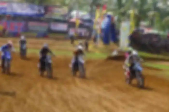 Kejurnas Swallow Grasstrack 2016 region 2, telah memasuki putaran kedua. Kejurnas Swallow Grasstrack 2016 region 2, seri II, digelar pada Sabtu-Minggu lalu (23-24/4) di sirkuit MD Ciparay, Pangandaran, Jawa Barat. Balapan garuk tanah ini diikuti seba