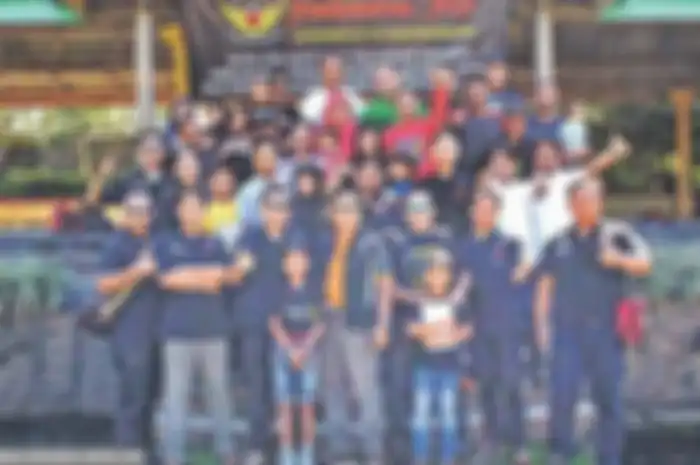 Pulsarian Jogja terbilang kompak dan lama eksis di Jogja. Mereka selalu mengutamakan kegiatan bernuansa kekeluargaan dan persaudaraan.  Di hari Minggu (9/8) lalu, klub Pulsarian Jogja ini mengadakan Syawalan berserta