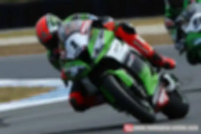 Kedigdayaan Eugene Laverty di sesi tes resmi pra musim World Superbike Championship (WSBK) di Phillip Island, Australia hari pertama yaitu Senin (17/2), rupanya terpatahkan oleh pencapaian lap time Tom Sykes di hari kedua yaitu Selasa (18/2).