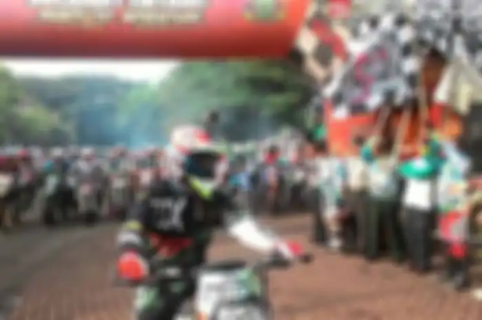 Event terheboh untuk para pecinta dual purpose, Tangerang Lautan Trail (TLT) 2 resmi digelar. Event dibuka Walikota Tangerang Selatan Ibu Airin Rachmy Diani dan Kapolres Tangerang Selatan oleh AKBP Ayi Supardan.