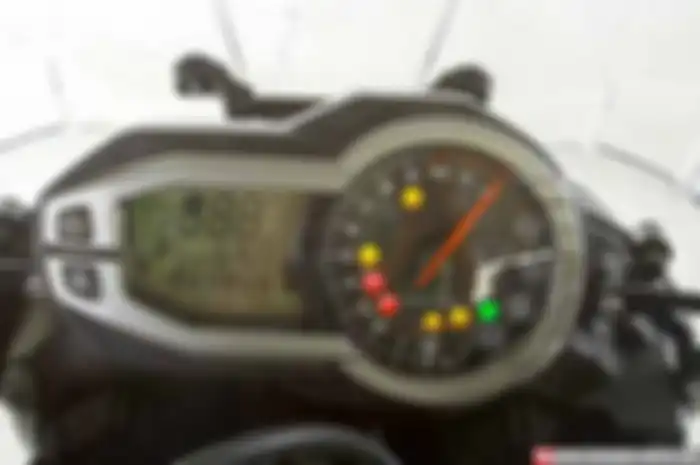 Kata traction control system (TCS), sering didengar di perhelatan MotoGP. Namun bukan hanya di MotoGP loh teknologi ini disematkan, di beberapa motor gede alias moge pun ada juga yang mengusung traction control system. Tujuannya untuk meningkatkan sa