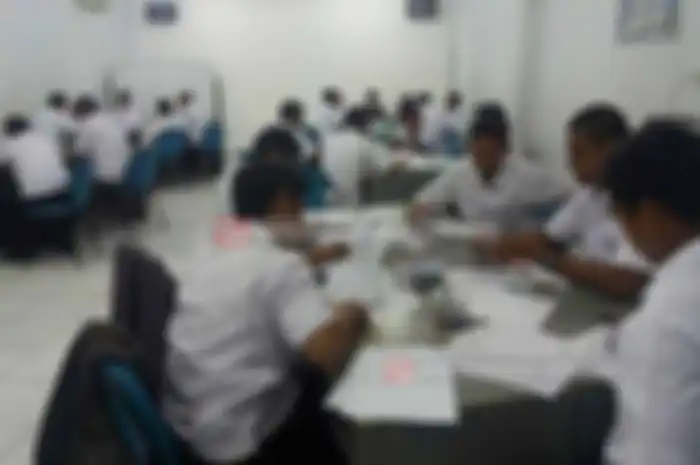 Bertempat di Astra Motor Training Center (AMTC) Semarang dilangsungkan Training Guru SMK Binaan Honda. Training tersebut berlangsung selama enam hari mulai hari senin sampai sabtu (24-29/10).
