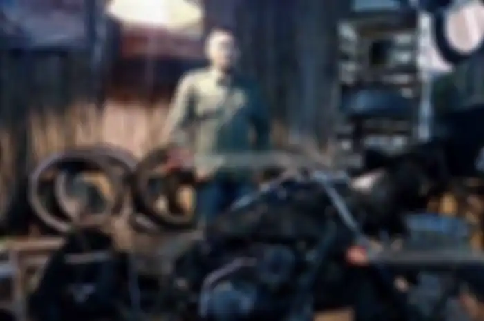 Tampilan motor lawas macam Bobber, Chooper, Scrambler, Bratstyle, Cafe Racer, Flat Tracker, Street Tracker dan aliran klasik lainnya memang memiliki pesona dan daya tarik tersendiri. Nah,... Bagi sobat yang pingin mengubah tampilan tunggangan bergaya