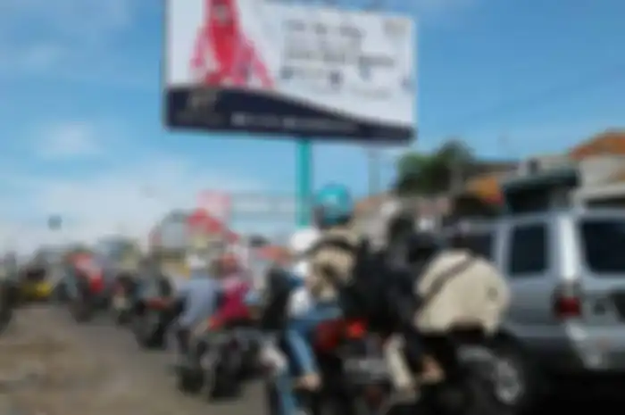 Beberapa kawasan titik rawan macet yang ada di sekitar wilayah Cirebon, patut diperhatikan oleh para pemudik bermotor. Pasalnya, hal yang menyebabkan kemacetan di wilayah Cirebon akibat adanya pasar tumpah