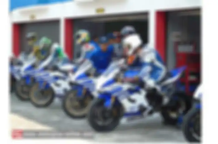 Yamaha Riding Academy (YRA) Gold Supersport Step 3 kembali memandu para pembalap Yamaha dalam rangkaian edukasi pembentukan profesionalisme mereka di dalam dan luar trek. Edisi terakhir YRA lokal di tahun ini menjadi persiapan pemantapan YRA internas