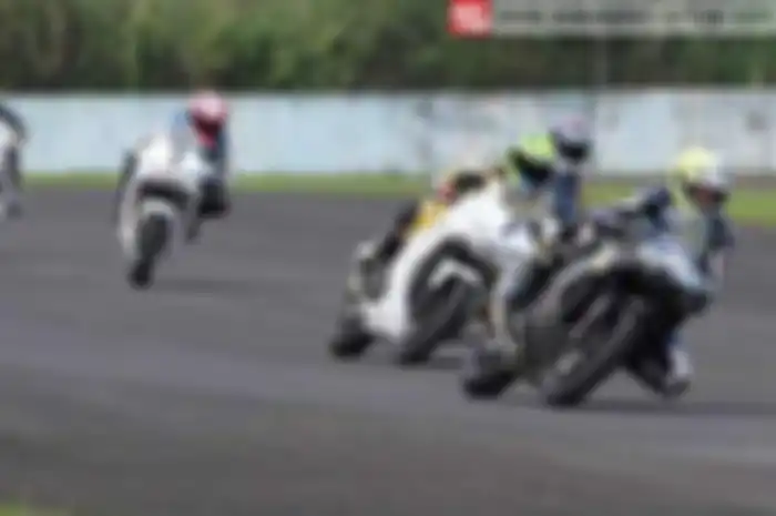 Persiapan menjelang Indonesia Racing Speed (IRS) 2016, Seri II, Sentul hari ini (20/5) sampai Minggu (22/5), tim-tim Yamaha fokus pada penyesuaian settingan ECU dan pengembangan skill pembalap muda