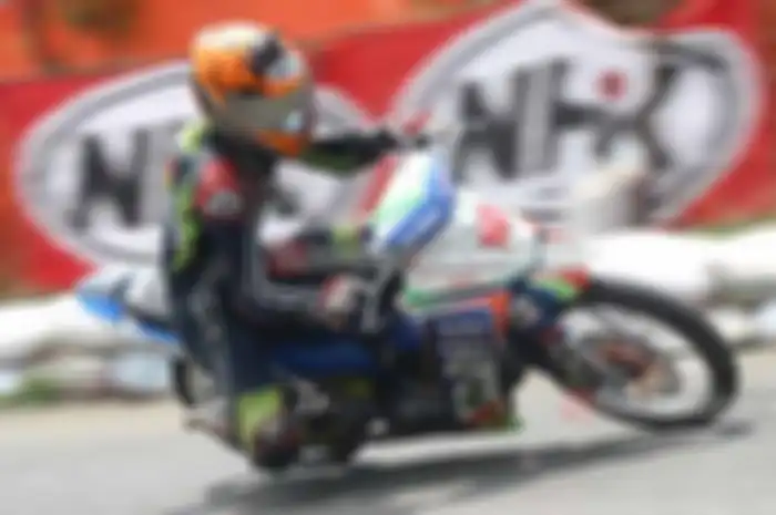 Tunggangan Reyvaldo Dhevara, dari tim Yamaha Boss Janto Dhevara MRT Sumo asal Solo begitu berjaya. Motor ini gampang naik podium dilomba yang diikutinya