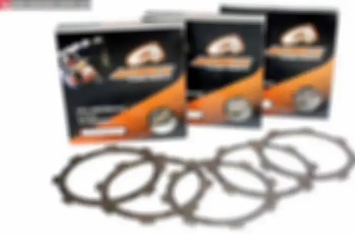 Asep Hendro Racing Sport (AHRS) punya segudang pengalaman di bidang komponen. Baik untuk penggunaan balap apalagi harian. Berdasarkan pengalaman ini, AHRS mengembangkan kampas kopling harian berkualitas racing dengan harga terjangkau.