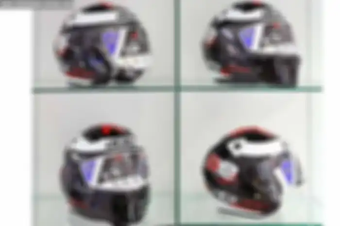 Yamaha tawarkan helm HJC bermotif helm Jorge lorenzo. Helm ini dijual Rp 699 ribu saja. “Kalau konsumen menunjukan STNK Yamaha tipe Sport, untuk pembelian helm HJC dapat potongan Rp 100 ribu.