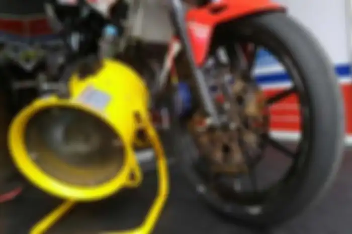 Di babak kualifikasi Kejurnas Sport bertajuk Indospeed Race Series (IRS) di sirkuit Sentul, Bogor, Jawa Barat kelas Kejurnas Sport 150 cc berhasil dikuasai Sudarmono dari tim Astra Motor Racing Team