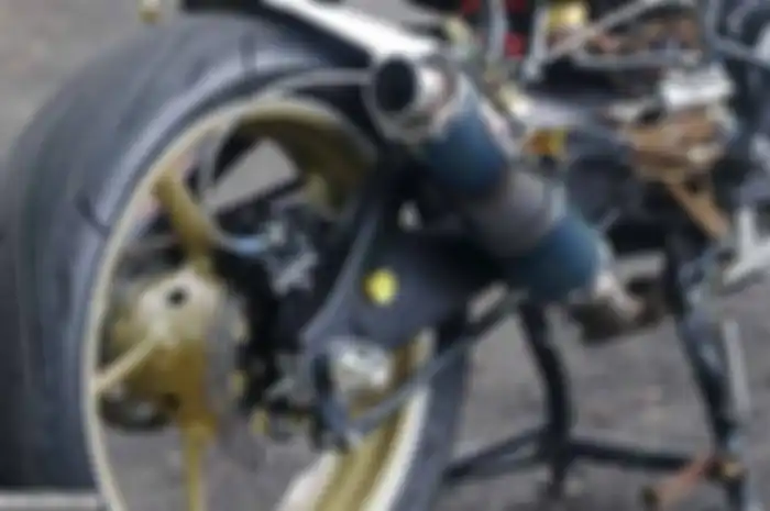 Pada bentuk asli secara visual, Yamaha Byson memiliki postur yang kekar. Namun, Andika Kairuliawan dari rumah modifikasi Balu Oto Work (BOW), Jogjakarta memiliki konsep yang lebih ciamik untuk mengubah tampilan kuda besi Aditya Yogasswara asal Kota D