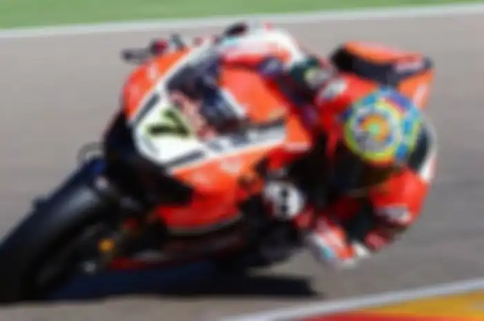 Usai kemarin tampil maksimal dan merebut podium pertama di race 1 World Superbike di Sirkuit Motorland Aragon, Spanyol, hari ini (3/4), Chaz Davies kembali berdiri di podium tertinggi.