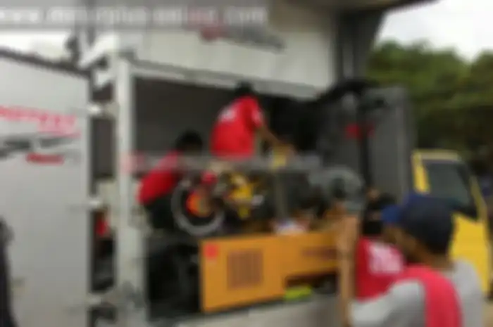 Ada yang menarik di balap drag bike bertajuk Proliner UMA RCB Dragbike 201M yang berlangsung di Deltamas, Karawang, Jawa Barat. Pasalnya, ada dyno tes gratis di drag bike Deltamas yang berlangsung hari ini (17/12).