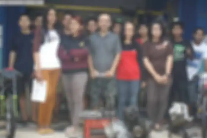 Syarat untuk bisa mengikuti pendidikan di GRM ini minimal berpendidikan SMP, sehat jasmani dan rohani. Terus, telah menguasai teknik dasar mesin roda dua.