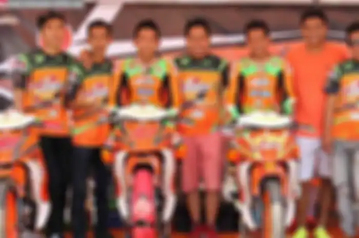 Ghania Motor Sport (GMS) bukanlah tim pabrikan. GMS hanya pasukan privater dari Pontianak, Kalimantan Barat. Tapi, GMS sudah menggebrak.Terbukti di seri perdana MotoPrix Region 5 Kalimantan (16/3), GMS merajai podium dengan pembalapnya Reza Kurniadi 