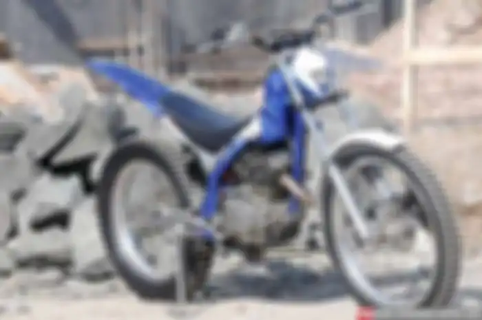Sok belakang Yayat lebih pede dengan sok belakang Minerva, kombinasi lengan ayun custom dari pelat besi 2 mm yang diracik bergaya ala Scorpa
