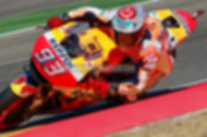 penggunaan ban hard pada bagian depan dan belakang di pacuan Marc Marquez