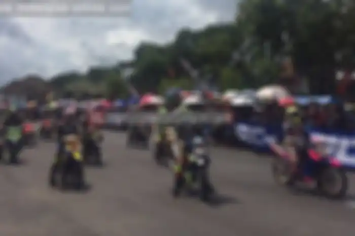 GOR Lembu Peteng Tulungagung, Jatim menjadi lokasi Bupati Cup Balap Motor Kejurda Jatim seri 2 yang sukses diikuti sebanyak 265 starter dan mulai menerapkan transponder (1-2/4).