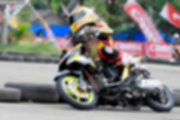 Honda BeAT besutan Dany Keder, berhasil jadi yang tercepat di kelas Matic 150 cc Tune up Open pada ajang KRS Corsa Matic Race NHK Banten Open 2015 yang diselenggarakan di sirkuit Stadion Maulana Yusuf, Serang, Banten, Minggu (08/2) lalu. Rumusnya Hon