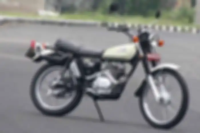 Setiap orang kepingin punya kelangenan. Kelangenan di orang Jawa diartikan barang yang menimbulkan rasa senang dan bernilai tinggi. Demikian pula Angky Andrety, punya kelangenan Honda XL 125 produksi 1977 masih original.