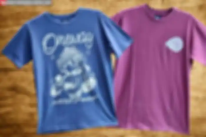 Dari beberapa koleksi pakaian yang dimiliki fashion shop Czar Project, dua kaos berlabel One Way ini lumayan digemari bikers, sob. Soalnya kaos yang berbahan katun ini selain banyak memiliki gambar bertema motor, harganya pun pas di kantong anak kuli