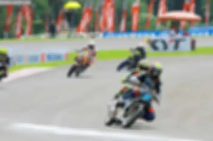IP150 yang digelar perdana di KYT IndoPrix Championship (KIC) 2014, seri I, Sentul Karting, Bogor, sepi peserta. Kategori 150 cc ini hanya diikuti tujuh pembalap. Enam rider menggunakan Suzuki Satria FU150 dan sisanya pakai Yamaha V-ixion.