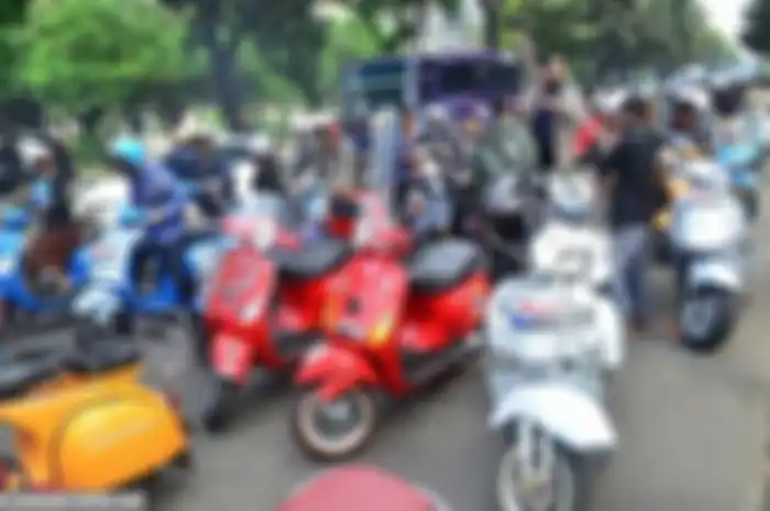 Hmmm.. Pastinya, ini bisa buat masukan bagi panitia tuh bro. Apalagi, event juga dihadiri ribuan bikers tuh. Jadi, butuh tempat yang serba luas dong.