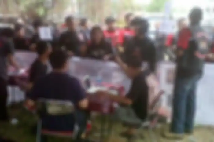 Untuk mengikat serta meningkatkan tali silaturahmi atar pemilik motor Honda Tiger setanah air, hari ini sampai besok (19-20/10), Honda Tiger Club Indonesia (HTCI) mengadakan Jambore Nasional yang ke-10. Berlangsung di area Candi Prambanan,  Jogjakart
