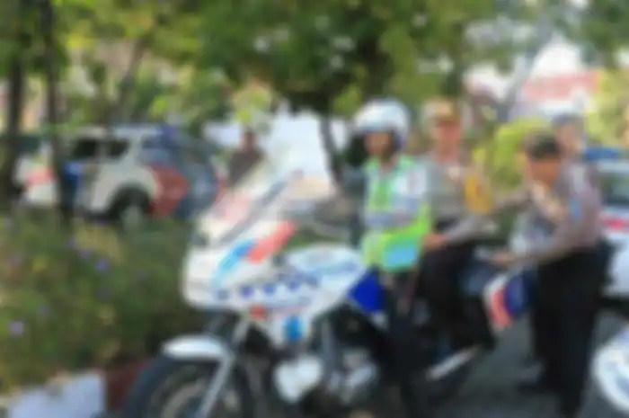 Kepala Kepolisian Daerah Jawa Tengah, Irjen Drs. Condro Kirono, MHum, sepanjang Minggu 3 Juli 2016, melakukan pengecekan langsung situasi arus mudik di wilayah jalur Pantura. Pengecekan dilakukan dari mulai wilayah Tegal sampai Brebes dengan sepeda m
