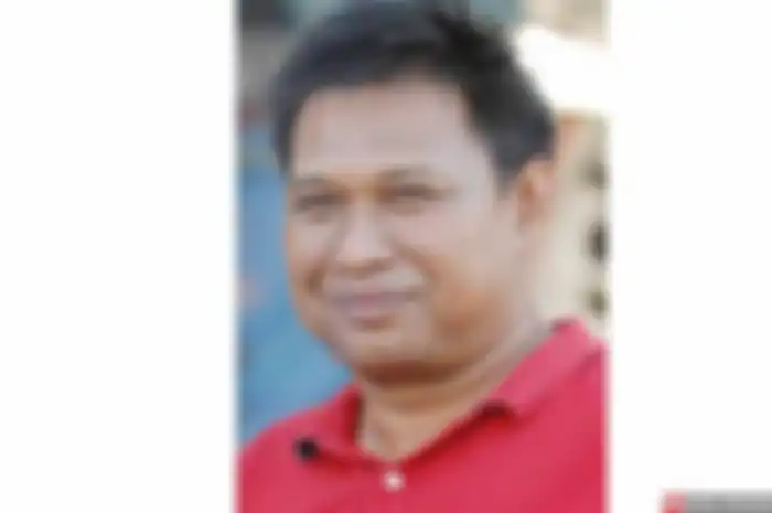Sirkuit Kanjuruhan, Malang, punya tiga tikungan ke kiri dan lima tikung-an ke kanan. Tapi, masalahnya dari R1 sampai R2 banyak pembalap yang jatuh hingga menghantam pagar pembatas.