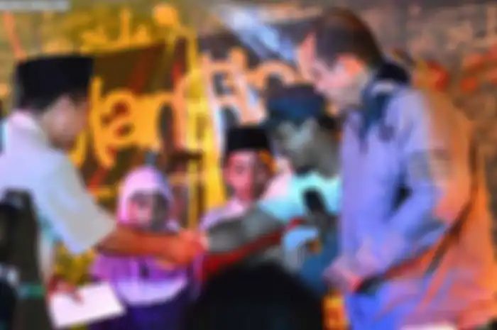 Urusan olahraga di lingkungan Gramedia Of Magazine, tabloid MOTOR Plus termasuk salah satu tim yang diperhitungkan. Seperti di ajang tahunan Olimpiade 8A yang bergulir akhir tahun lalu. Kru Em Plus berhasil mengukuhkan diri sebagai juara umum.