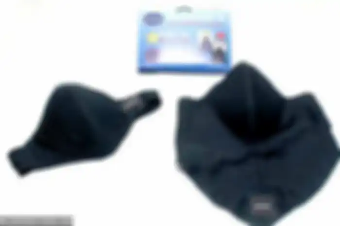 Untuk meminimalisir debu dan asap kendaraan saat riding, ada nih sob, masker anti polusi dari Active. Ada dua tipe, pertama Multi Short Type, menutup area hidung dan mulut. Lalu, Proscarf Long Type, menutup hingga area leher. Masker ini dilengkapi fi
