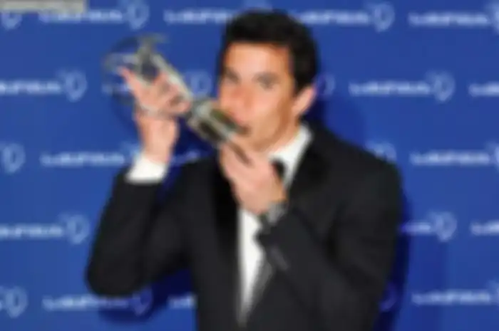 Marc Marquez meraih penghargaan Laureus World Breakthrough of the Year Award yang berlangsung di Kuala Lumpur, Malaysia, Rabu lalu (26/3). “Ini salah satu penghargaan penting. Sulit untuk mengatakan apa yang dirasa saat ini. Pasti sangat senang dan b