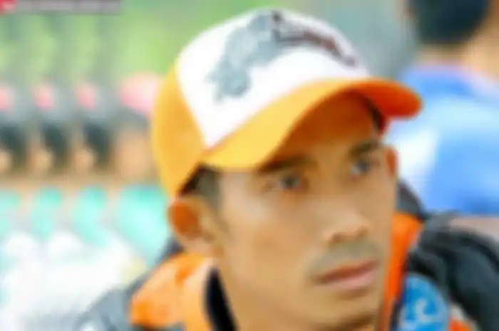 Setelah lebih dari lima tahun M. Fadli cuma balapan 600 cc, baru musim ini kembali nunggangi underbone di balapan. Fadli balapan bebek di seri I, IndoPrix, Sentul Karting (27/4).