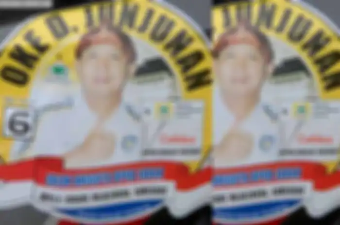 Mantan Ketua IMI Jawa Barat, Oke D. Junjunan, akan maju di pemilu anggota DPRD Jawa Barat tahun depan. Eks crosser era 1990-an ini membawa partai Golkar. Oke akan mewakili partai berlambang beringin itu di daerah pemilihan Subang, Majalengka, dan Sum