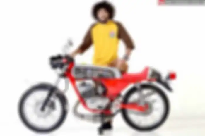 Modifikator dari bengkel Safari Motor enggak mau ikut arus modifikasi motor Yamaha RX-King yang dibuat trondol.
