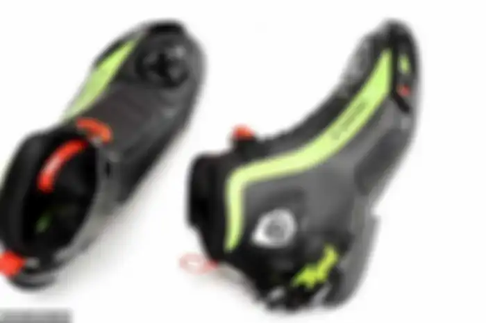 Saat hangout atau riding, nggak harus dandan ala kadarnya. Area kaki juga dapat porsi lebih untuk ‘dimake up’. Anjany Racing (AR) menyediakan produk gress keluaran XPD Boot tipe X – Zero R, sepatu keren yang safety dipakai berkendara.