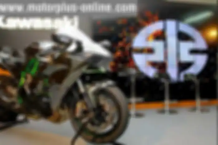 Menurut laporan pihak KMI, Ninja H2 sudah laku 10 dan sisa 10 unit Ninja H2 buat Indonesia di tahun ini.
