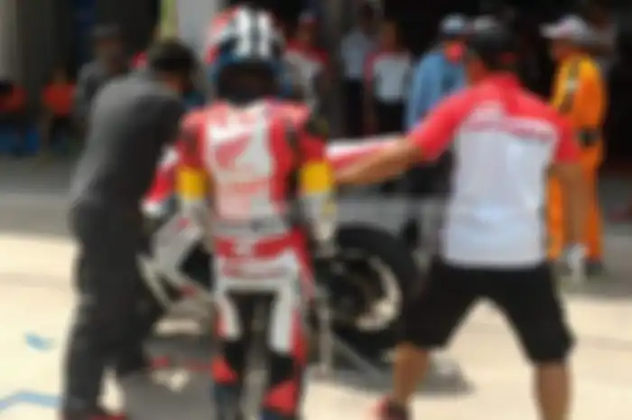 Pembalap Astra Honda Racing Team (AHRT), Irfan Ardiansyah feat Rheza Danica juara 1 Suzuka 4 Hours Endurance Race 2016.  Tidak lepas dari data-data menarik yang membuat tim AHRT jadi champion.
