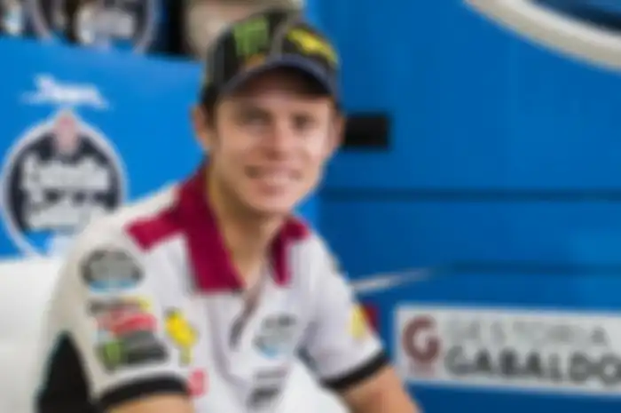 Tito Rabat yang sedang berebut posisi runner up di kelas Moto2 bersama Alex Rins harus menelan pil pahit. Tito Rabat dilarang ikut balap di seri Philip Island, Australia yang berlangsung Minggu ini (17/10).