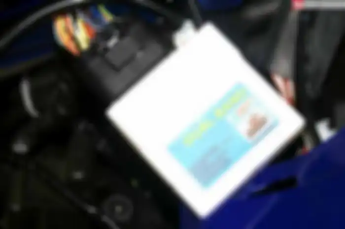 Tapi, sebelum aplikasi kedua part tersebut, kondisi standar didyno dulu di atas Dyno Jet 250i milik BRT di Cibinong, Jawa Barat. Hasilnya, mesin R15 memuntahkan tenaga maksmimum 13,69 hp/8.550 rpm. Sedang torsi puncaknya 12,15 Nm/7.400 rpm. Ingat lho