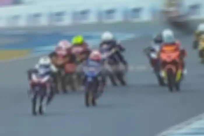 Wahyu Aji balas kekalahan di Race 2 UB150 ARRC (Asia Road Racing Championship) Thailand setelah berhasil finish terdepan.