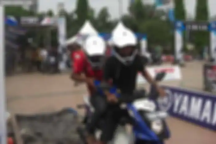 Sukses tahun lalu, event akbar Yamaha Motor Show (YMS) kembali digelar. YMS tahun ini bakal hadir Maret sampai Juni dengan mengunjungi 100 kota. Pekan ini gelaran berlangsung di Simpang Lima, Semarang sekaligus merayakan Hari Ulang Tahun Kota Semaran
