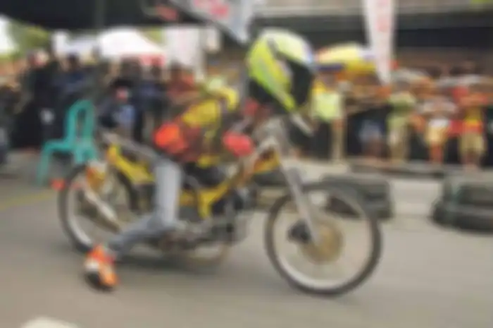 Rizky Faridianto bisa dibilang mekanik yang punya pemikiran pas untuk racikan Yamaha Jupiter Z milik M Priyo warga Kediri, Jawa Timur. Buktinya, lewat pembalap andalannya Ricko Bochel yang pakai rumus Yamaha Jupiter Z dapat best time 8,2 detik di sem