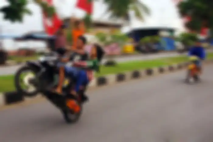 Ikut Balap Liar Akrab Kecelakaan dan Jadi Musuh Aparat