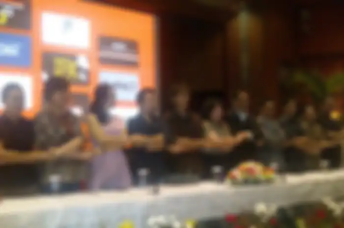 Film Eyang Subur Lukman Sardi Sesuatu yang Nggak Penting Dibahas