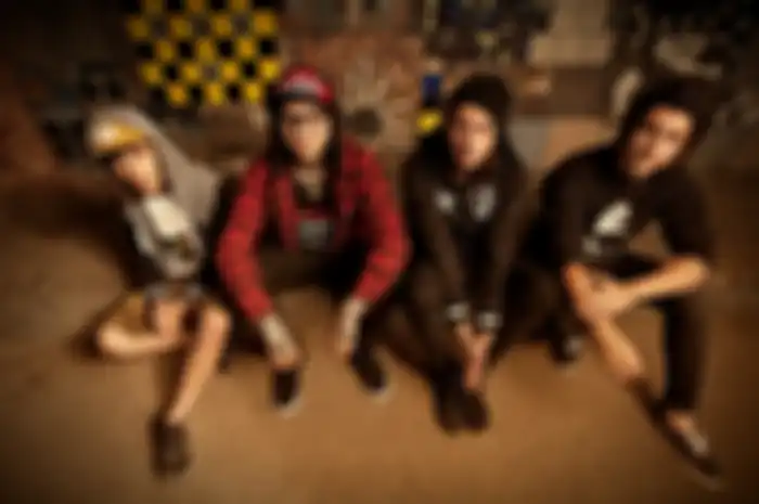 Kerjakan Materi Baru Pierce The Veil Gandeng Gitaris New Found Glory