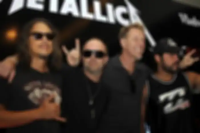Metallica Dokumentasikan Tur Asia