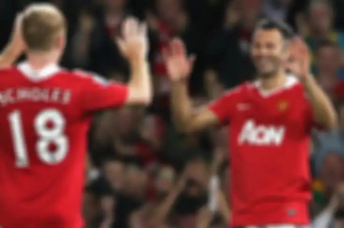 Giggs dan Scholes