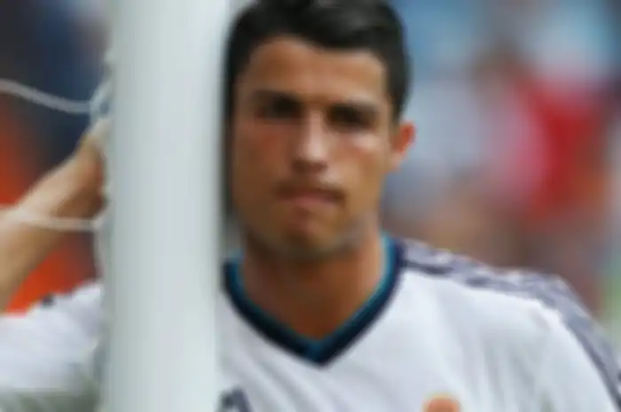 Ronaldo Kenapa Kamu Bersedih